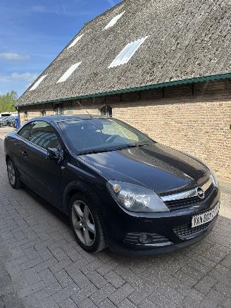 Opel Astra TWIN TOP picture 3