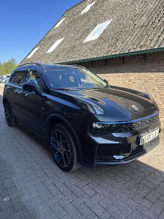 Lynk & Co 01  picture 2