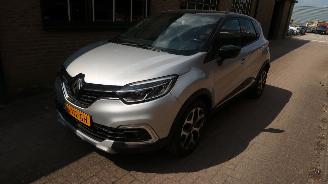 skadebil auto Renault Captur Renault Captur 1.3 TCe Intens 2019/3