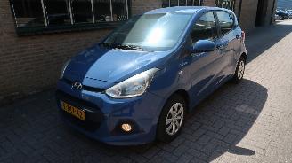 Unfallwagen Hyundai EQV Hyundai i10 1.0i Go! 2015/1