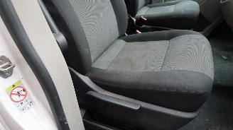 dañado vehículos comerciales Volkswagen Transporter Volkswagen Transporter 2.0 TDI L2H2 Highline 2019/4