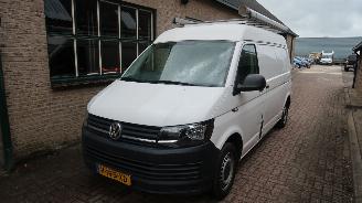  Volkswagen Transporter Volkswagen Transporter 2.0 TDI L2H2 Highline 2019/4