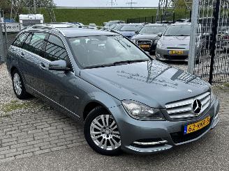 uszkodzony samochody osobowe Mercedes C-klasse c200 CDI Business Clas Avantgarde 2011/6