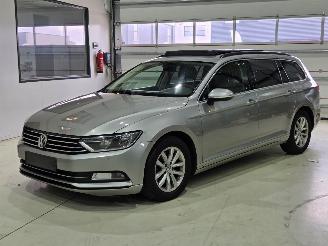 skadebil auto Volkswagen Passat Comfortline PANO/DSG 2016/10