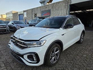 škoda osobní automobily Volkswagen T-Roc 1.5 TSI R-Line DSG Virtual Navi IQ-Light Sport-Mode Massage Camera Sfeerverl. Stoelverw. Trekhaak Ecc Acc 110KW / 150PK 2025/5