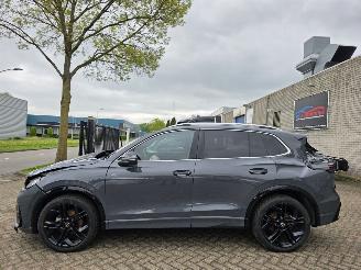 Volkswagen Tiguan Tiguan R-Line 1.5eTSI ProMax-Navi Head-Up Keyless IQ-Light 360View Massage Sfeerverl. Acc Lane-Assist Trekhaak 110KW / 150PK picture 2