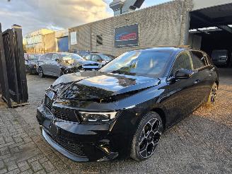 uszkodzony samochody osobowe Opel Astra 1.2 Turbo-MHEV Ultimate Pano Head-Up Memory Surround-View Lux-Led Navi Stuurverw. Voorruitverw. Trekhaak 100KW/136PK 2025/3