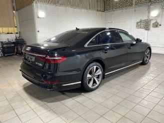 Schadeauto Audi A8 L 60 TFSIe quattro HUD/Pano/B&O/Kam/Navi 2023/10