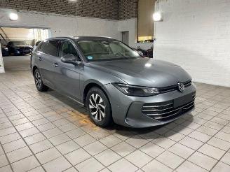 Avarii autoturisme Volkswagen Passat Variant 2.0 TDI DSG Business HUD/AHK/SH 2024/10