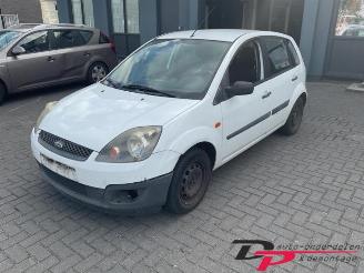 Vrakbiler auto Ford Fiesta Fiesta 5 (JD/JH), Hatchback, 2001 / 2009 1.4 16V 2007/1