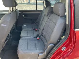 Volkswagen Touran Benzine Airco picture 21