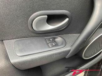 Renault Clio Clio III (BR/CR), Hatchback, 2005 / 2014 1.6 16V picture 15