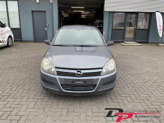 Opel Astra Astra H (L48), Hatchback 5-drs, 2004 / 2010 1.6 16V Twinport picture 2