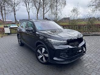 Unfallwagen Volkswagen Tiguan Tiguan 2.0TDI 110kW HUD AHK Camera Harman&Kardon 2025/3