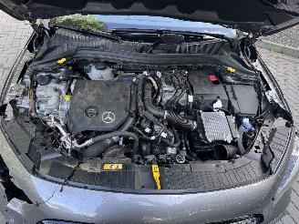 Mercedes GLA Mercedes-Benz GLA 250e AMG PANO Trekhaak Camera Ambiance HUD VOL!! picture 29
