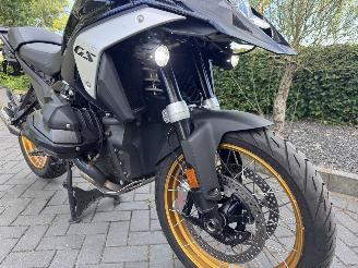 BMW R 1300 GS BMW BMW R 1300 GS TRIPLE BLACK AKRAPOVIC AUTOMATIC VOL VOL picture 4