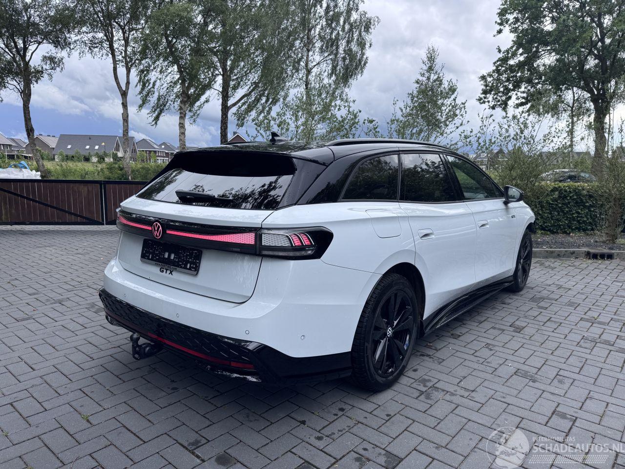 Volkswagen ID.7 ID.7 Tourer GTX 250 kW 4Motion Trekhaak 360view HUD Ambiance VOLL
