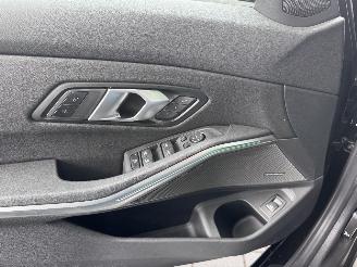 BMW 3-serie BMW 330e Touring M Sport PANORAMA HUD Ambiance 360view picture 26