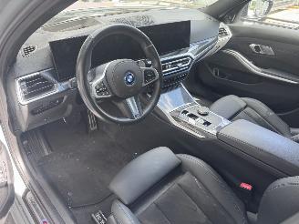 BMW 3-serie BMW 330e Touring M Sport PANORAMA HUD Ambiance 360view picture 4