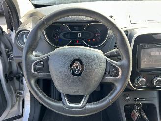 Renault Captur  picture 10