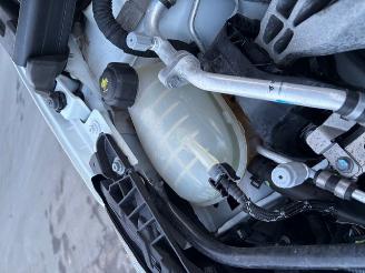 Renault Clio  picture 11