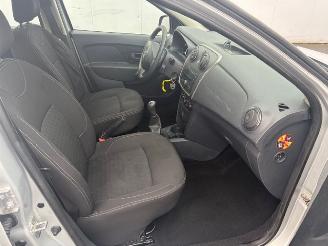 Dacia Sandero  picture 2