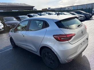 Schadeauto Renault Clio  2021/9