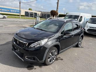 Voiture accidenté Peugeot 2008 AUTOMAAT 2019/6