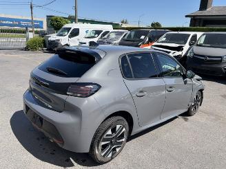 Schadeauto Peugeot 208  2024/11