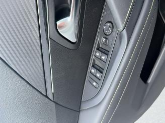 Peugeot 208 GT LINE picture 10