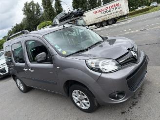 krockskadad bil auto Renault Kangoo LIMITED 2020/11