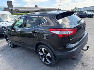 krockskadad bil auto Nissan Qashqai  2015/4