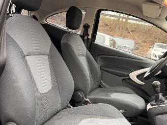 Ford Ka 1.2 Titanium airco NAP! picture 22