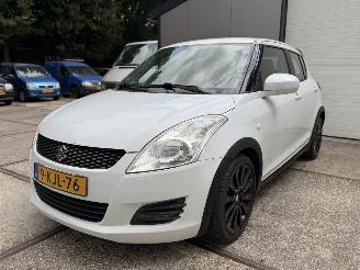Schadeauto Suzuki Swift 1.2 EASS Airco Sport! 2013/1