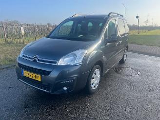 Damaged car Citroën Berlingo  2016/9