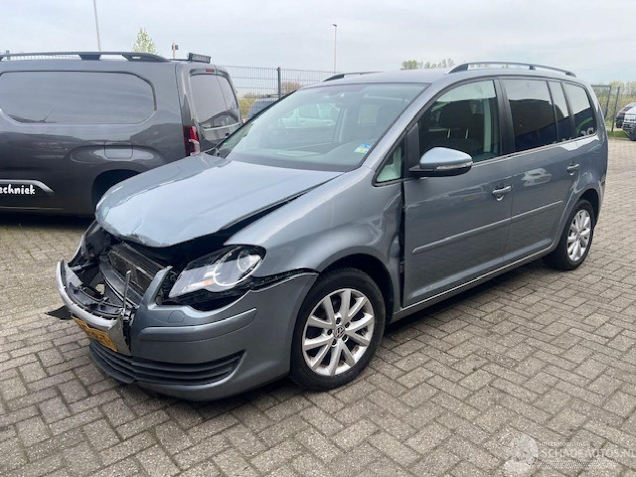 Volkswagen Touran 1.4 TSI 6 bak