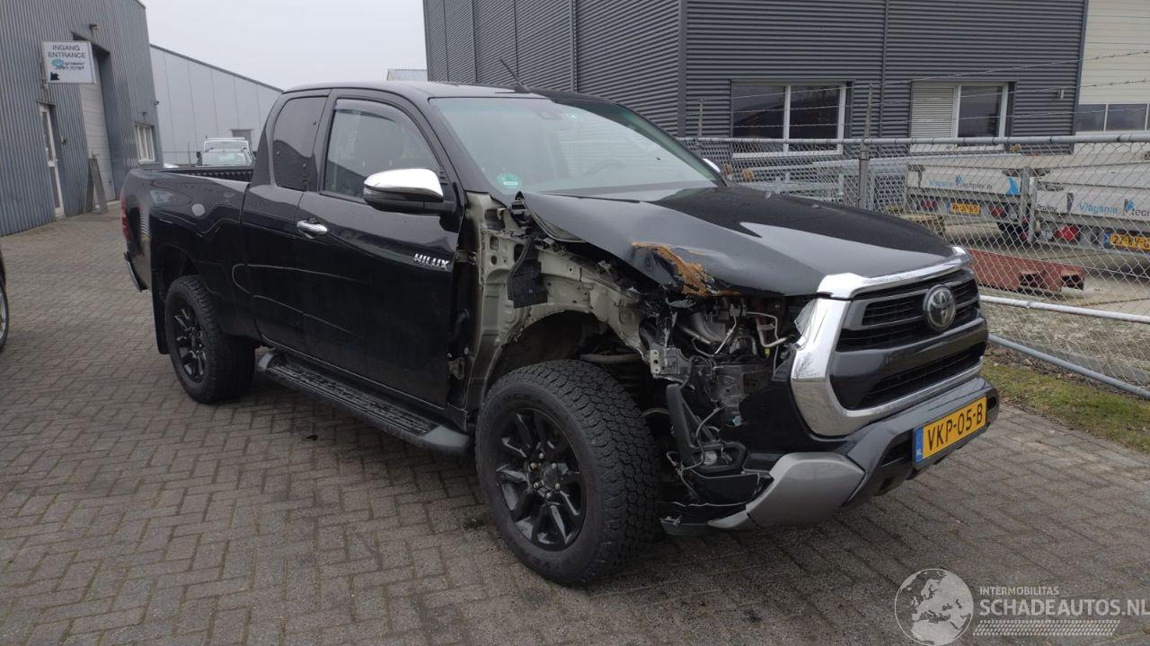 Toyota Hilux 2.4 d-4d XC Proffesional 87 km super mooi auto!