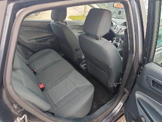 Ford Fiesta 1.4 Titanium met kleine schade picture 14