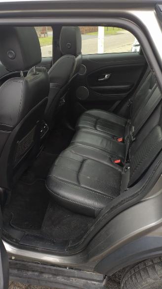 Land Rover Range Rover Evoque 2.0 TD$ HSE DYnamic Pano 95000 kn MAP mooie auto! picture 16