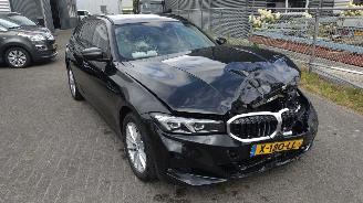 BMW 3-serie 330 I X-drive Automaat 21.000 km Nap! Zeer netjes Rijdbaar picture 2