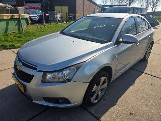 skadebil auto Chevrolet Cruze  2010/4