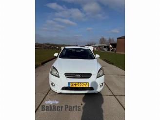Salvage car Kia Pro cee d Pro cee'd (EDB3), Hatchback 3-drs, 2008 / 2012 1.6 CVVT 16V 2008/10
