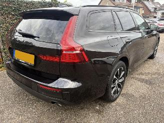 Volvo V-60 2.0 V60 Momentum Advantage AUTOMAAT 174PK picture 2