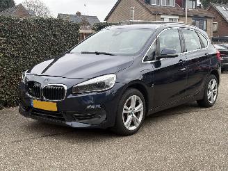 skadebil auto BMW 2-serie 225xe iPerformance High Executive AUTOMAAT 174PK LEER 2018/6