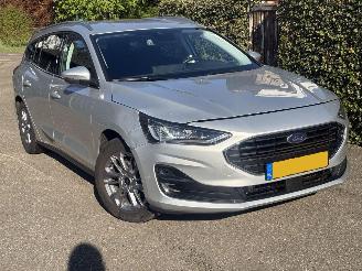 Avarii autoturisme Ford Focus 1.0 EcoBoost Hybrid Titanium AUTOMAAT 165PK 2024/7