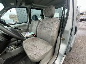 Renault Kangoo 1.6 16V MPV  Benzine 1.598cc 70kW (95pk) picture 17