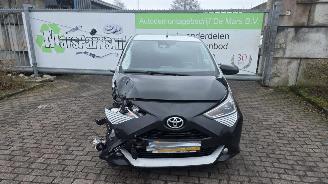  Toyota Aygo 1.0 12V VVT-i Hatchback  Benzine 998cc 53kW (72pk) FWD 2018-03 (KGB40) 1KRFE 2018/1