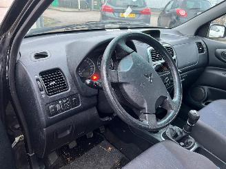 Mitsubishi Space-star 1.8 MPi 16V MPV  Benzine 1.834cc 82kW (111pk) FWD 2002-10/2004-12 (DG5A) 4G93 picture 14