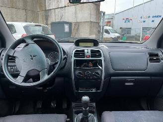 Mitsubishi Space-star 1.8 MPi 16V MPV  Benzine 1.834cc 82kW (111pk) FWD 2002-10/2004-12 (DG5A) 4G93 picture 13