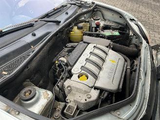 Renault Kangoo 1.6 16V MPV  Benzine 1.598cc 70kW (95pk) FWD 2001-06/2008-01 (KC0L; KC0P; KC0S; KC1N) K4M752 picture 25